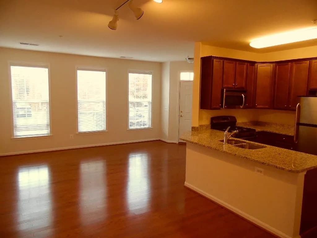 Photo - 24652 Byrne Meadow Square (Aldie, VA)