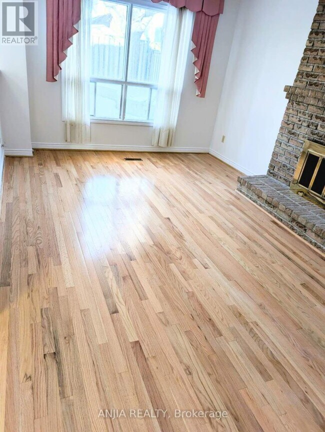 Photo du bâtiment - 50 Summerdale Dr