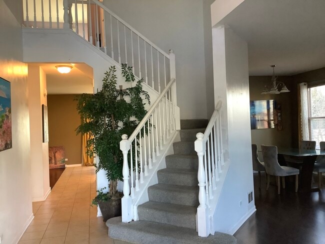 Building Photo - 2956 Aberdeen Dr