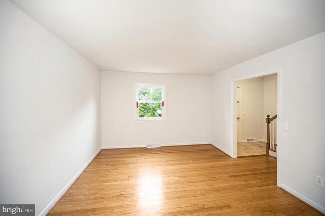 Building Photo - 455 Ridgemore St