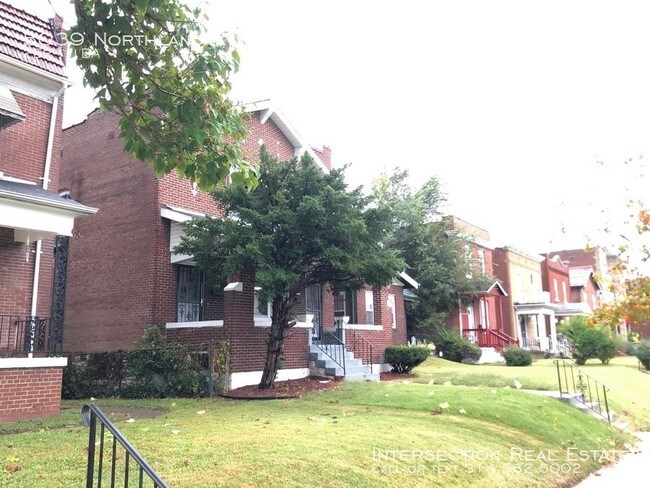 Building Photo - 5039 Northland Ave