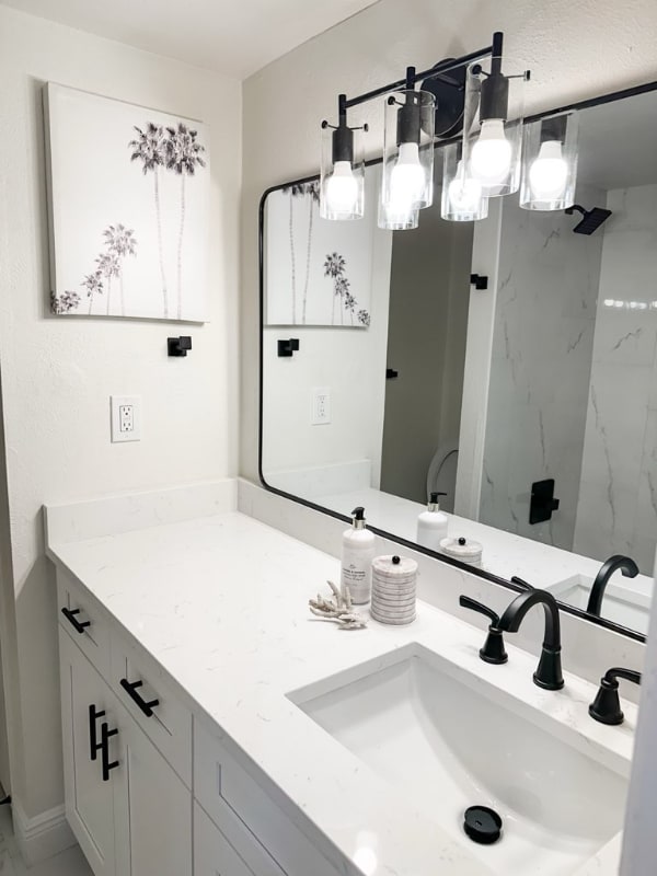 Building Photo - 3640 41st Ln S