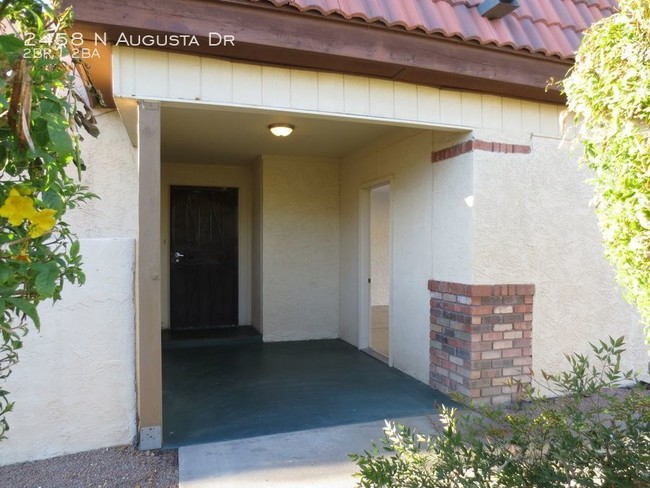 Building Photo - 2458 N Augusta Dr