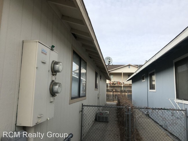 Building Photo - 2 br, 2 bath Apartment - 4150 Sherman Lane