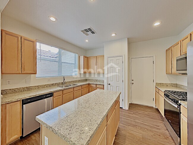 Building Photo - 8834 Salvestrin Point Ave