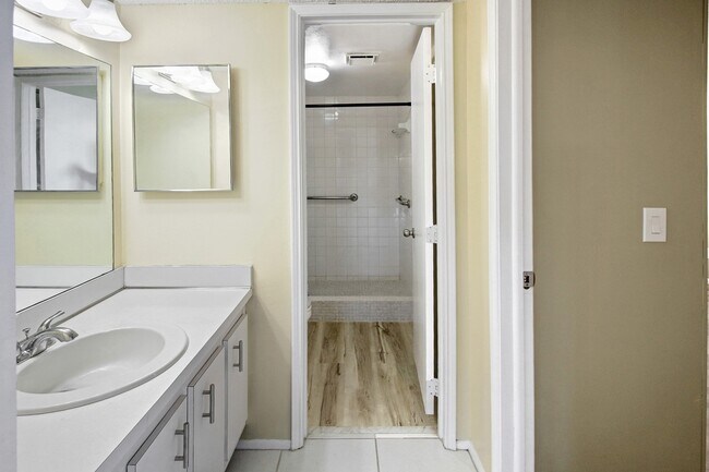 2 - 9441 Evergreen Pl