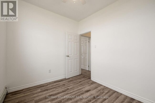 Building Photo - 420 Greenhill Ave
