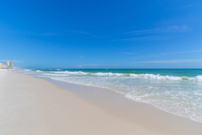 Foto del edificio - 1159 W Beach Blvd
