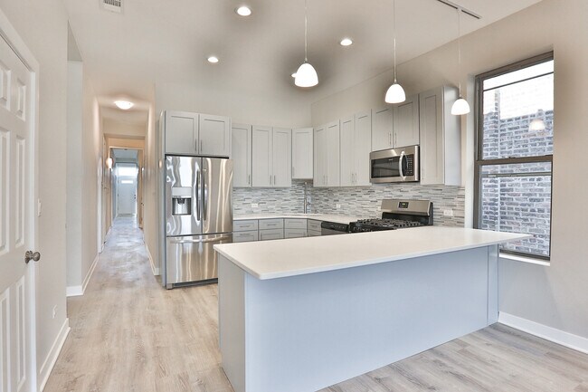 Foto del edificio - 1542 N Oakley Blvd