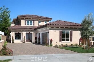 Building Photo - 6138 Avon Ave