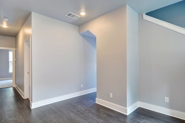 Foto del edificio - 2822 Forest Park Blvd