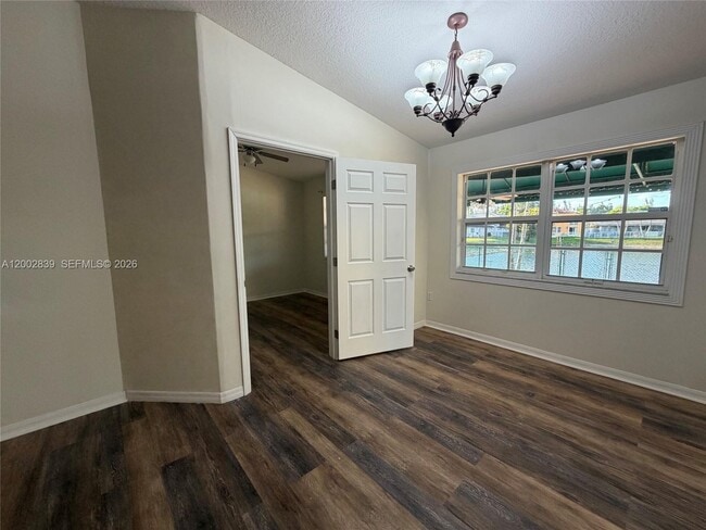 Foto del edificio - 15873 SW 43rd St