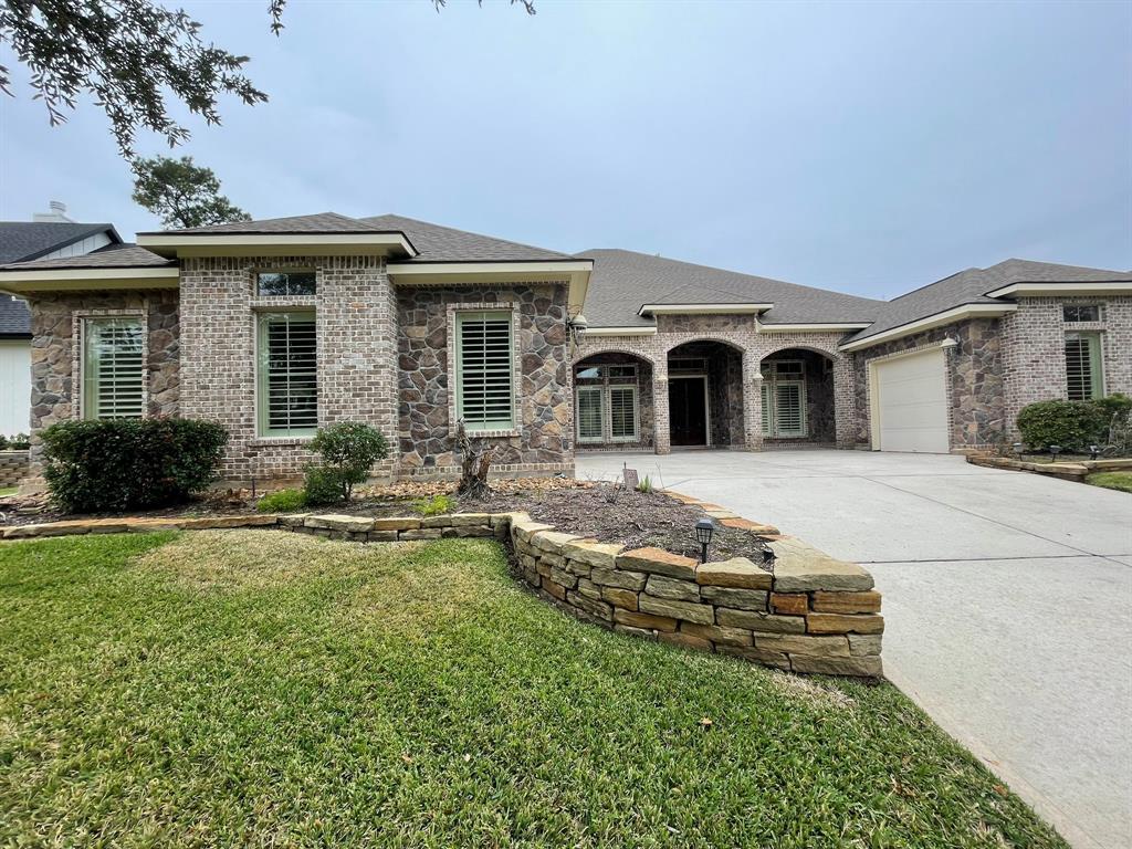 Foto principal - 283 W Pines Dr