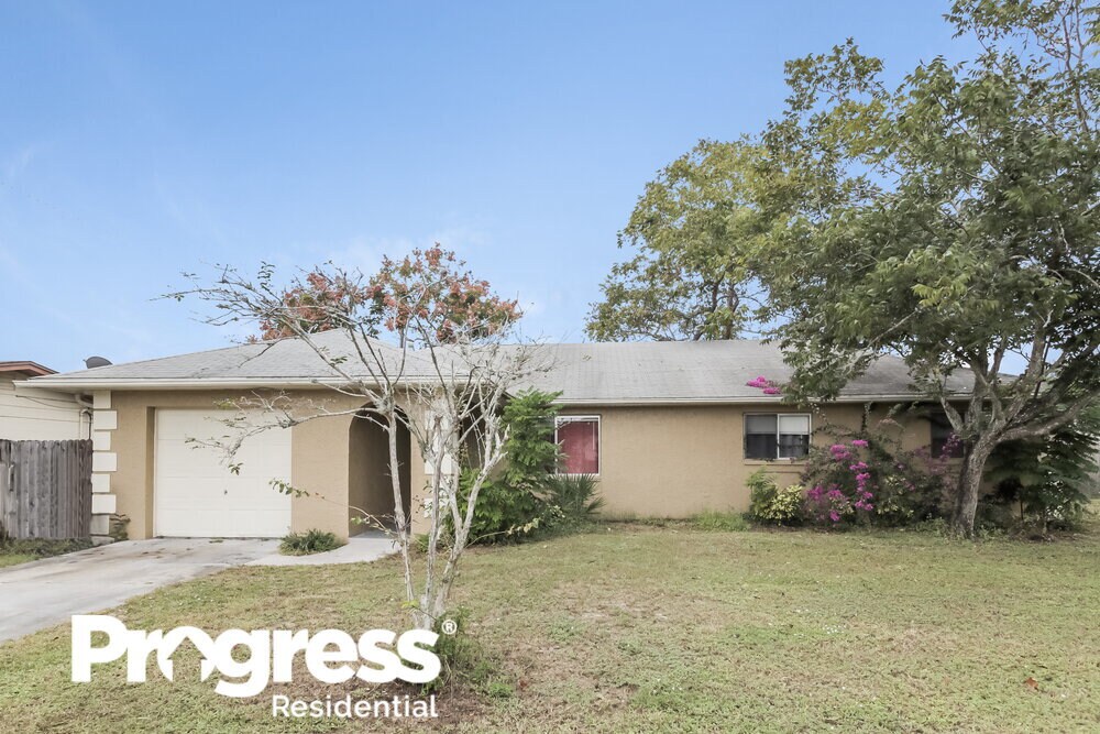 Foto principal - 1900 Fairlane Dr