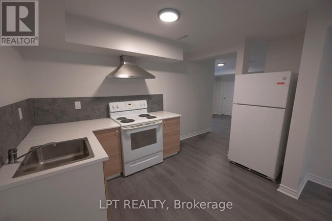 Building Photo - 27 Rockcress Gardens