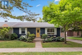 Building Photo - 32 Louisa St W