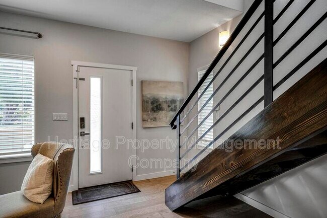 Foto del edificio - 1417 E Crockett St