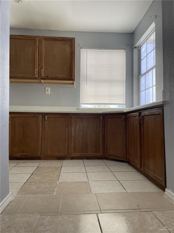 Foto del edificio - 412 E 18th St