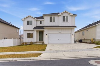 Building Photo - 4634 E Silver Moon Dr