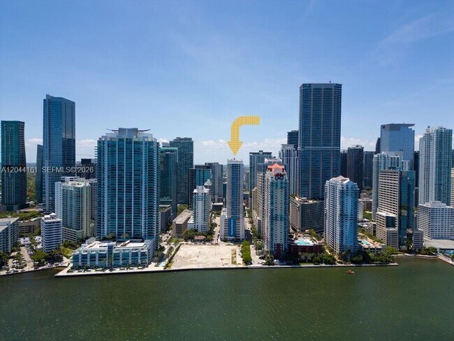 Foto del edificio - 1200 Brickell Bay Dr