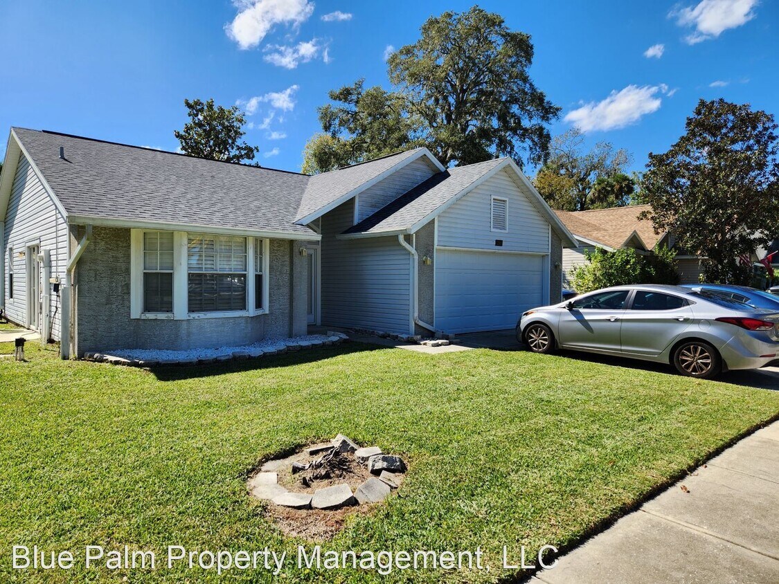 Foto principal - 2 br, 2 bath House - 3566 Red Pontiac Dr