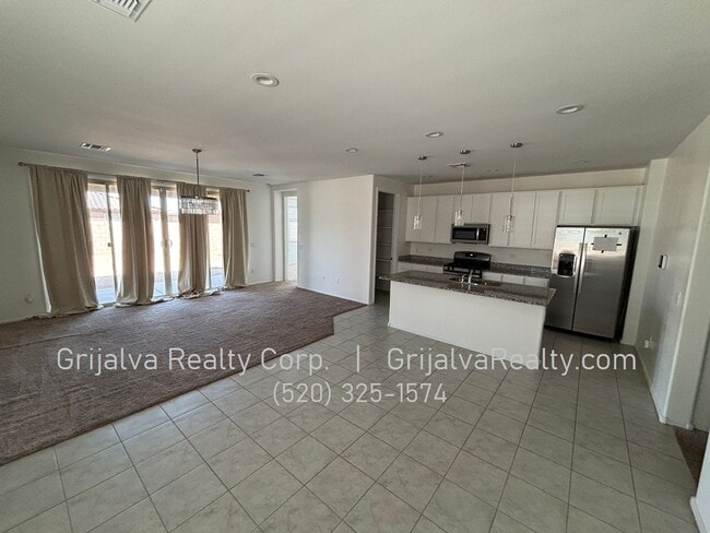 Building Photo - Beautiful 4 Bedroom, 3 Bath Star Valley Ho...