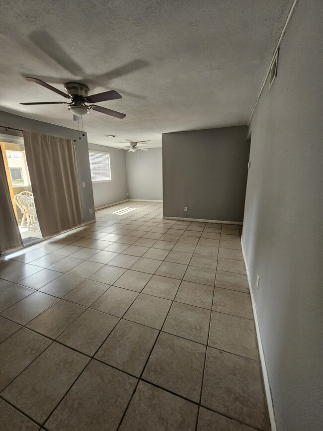 Building Photo - 4075 Dijon Dr