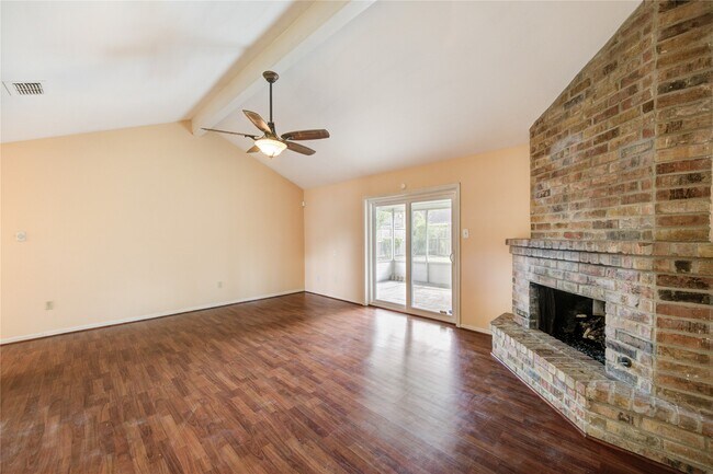 Building Photo - 5711 Weeping Willow Rd