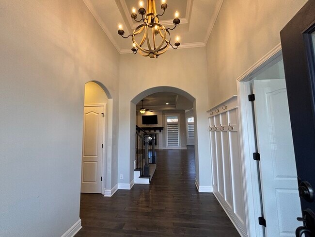 Foto del edificio - Modern Olathe Beauty with Covered Lanai, Loft & Main-Level Primary Suite