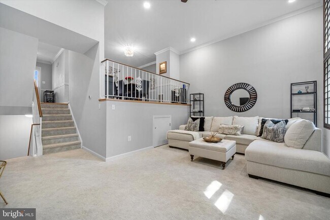 Foto del edificio - 3755 Madison Ln