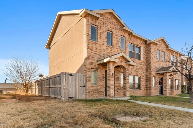 Foto del edificio - 201 Old Course Rd