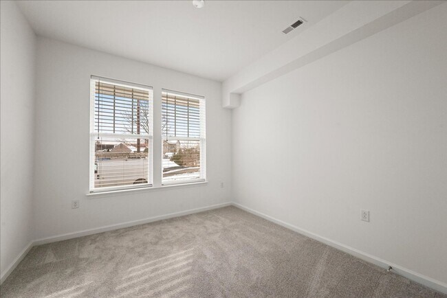 Foto del edificio - 644 Hemsworth Ln