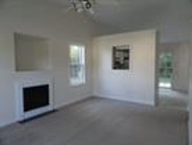 Foto del edificio - Wonderful 2 Bedroom, 2 Bath Home-414 Winne...