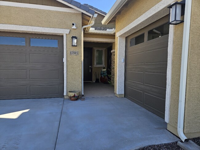 Foto del edificio - 17593 W Victory St