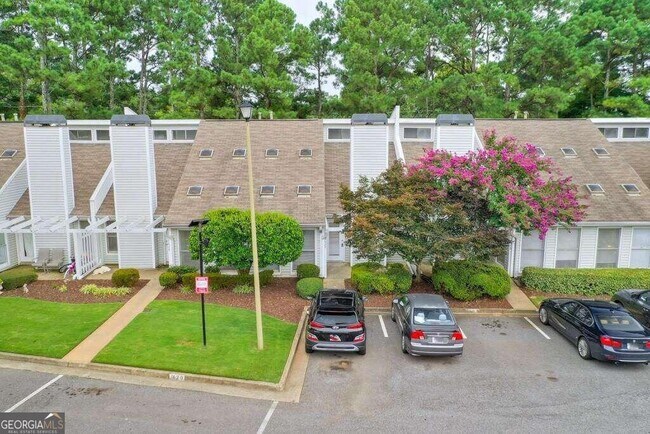 Building Photo - 1627 Homestead Trl