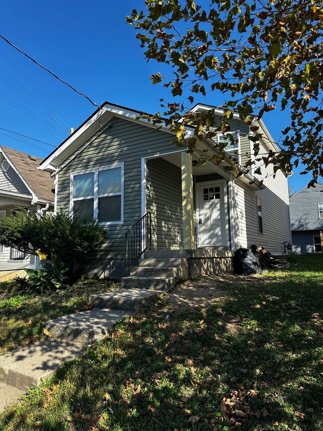 Photo - 937 S Clay St House