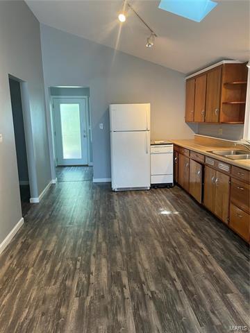 Building Photo - 1420 Eberhart Ave