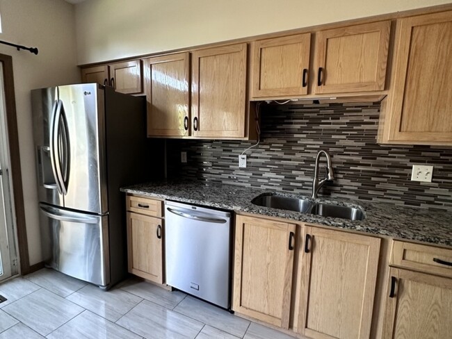 Building Photo - 14263 S Napa Cir