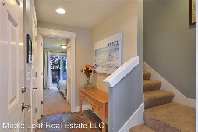 Foto del edificio - 3 br, 2.5 bath House - 8513 B Stone Avenue N