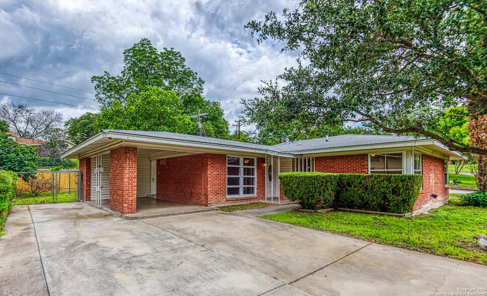 Foto principal - 211 Green Meadow Blvd