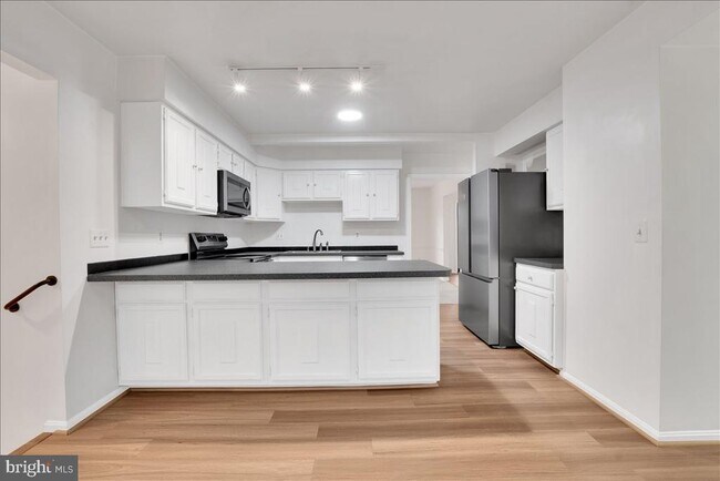 Foto del edificio - 12451 Plowman Ct