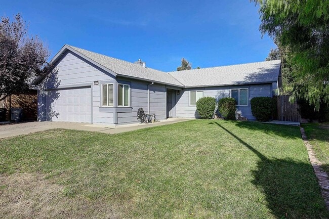 Foto del edificio - Updated 3 Bedroom Home on Quiet Court with Covered Patio