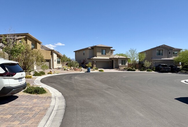 Building Photo - 2721 Regenerate Ln