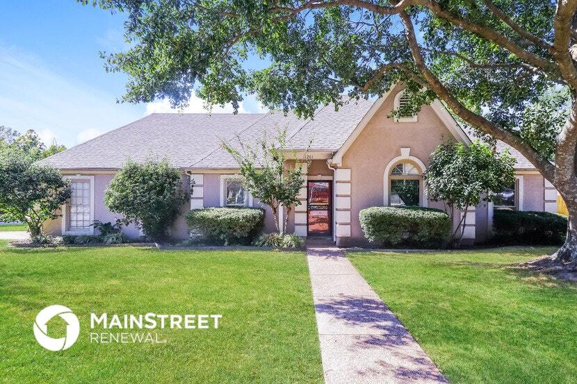 Foto principal - 1261 Fox Trace Dr