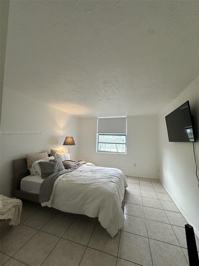 Foto del edificio - 9440 Fontainebleau Blvd
