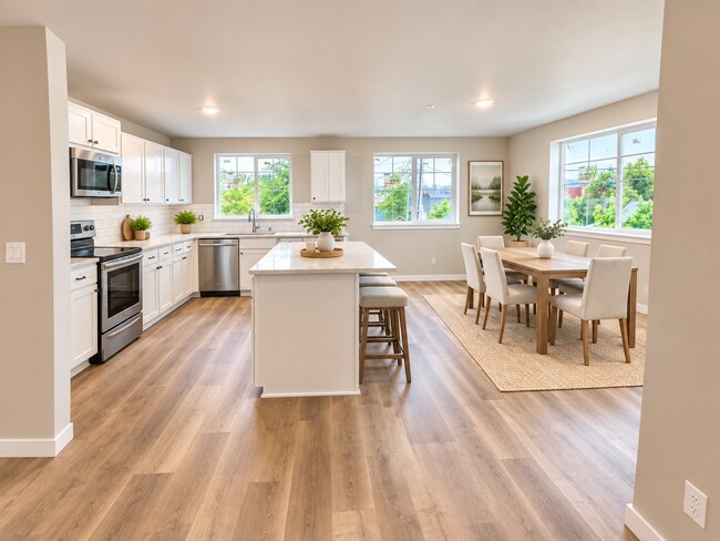 Foto del edificio - Brand New Luxury Apartments with Stunning Mount Rainier Views | Now Leasing in Eatonville