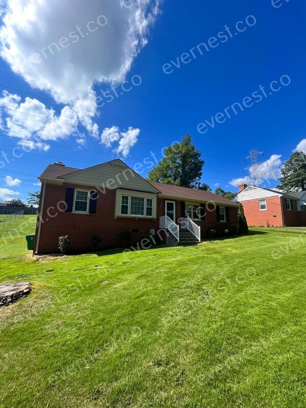 Foto del edificio - 412 Keats Rd
