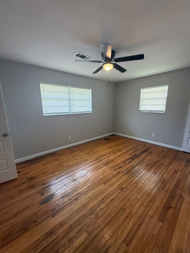 Building Photo - 1507 O'Neal Dr