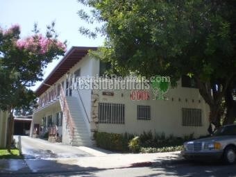 Primary Photo - 905 N Orange Grove Ave
