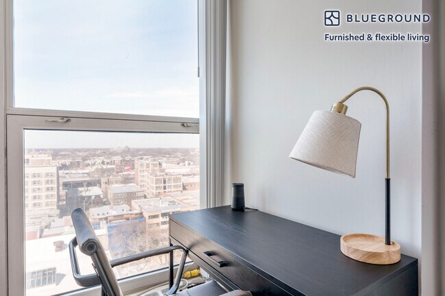 Foto del edificio - 5600 N Sheridan Rd
